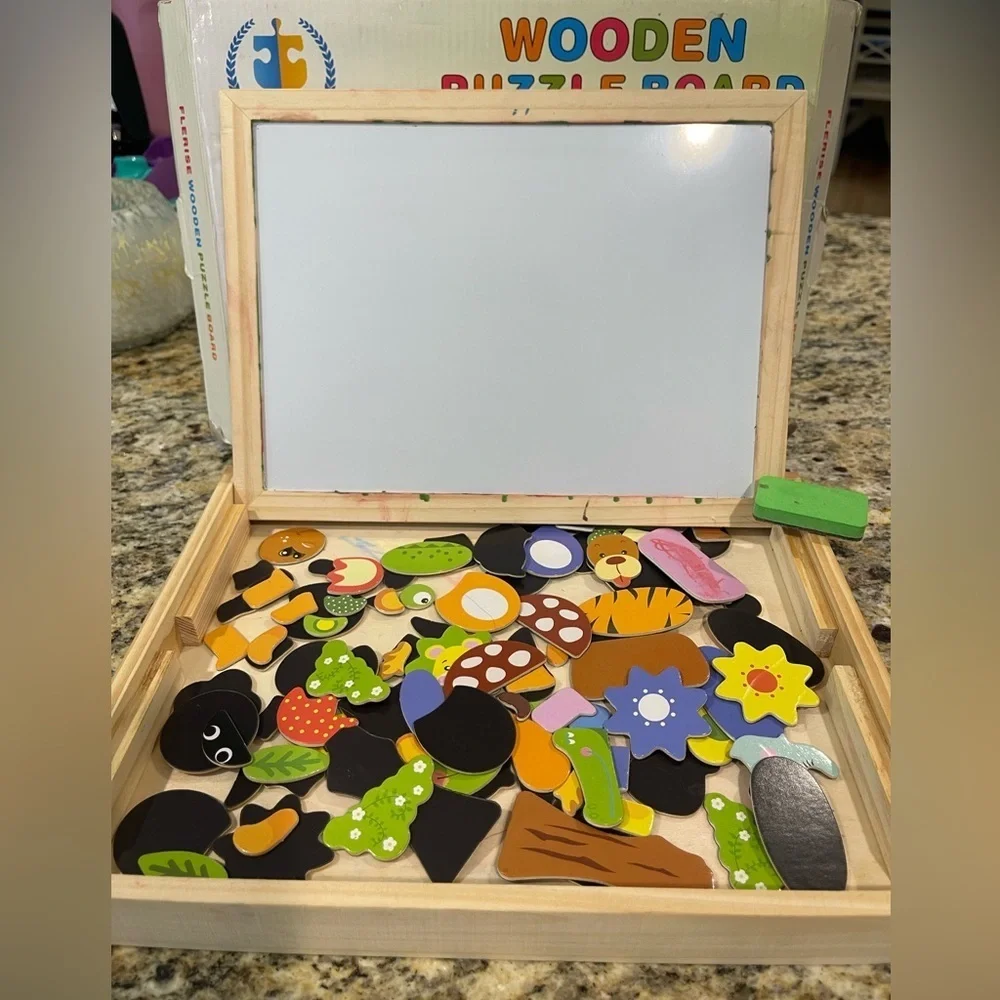 Flerise Wooden Puzzle Board, Crayola Pic & Nightlight Projector, Mandalorian Set
